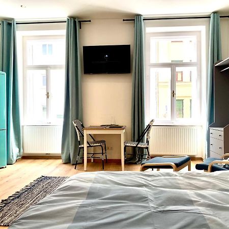 Vintage Chic Studio - By Nahuen Suites Graz Zewnętrze zdjęcie